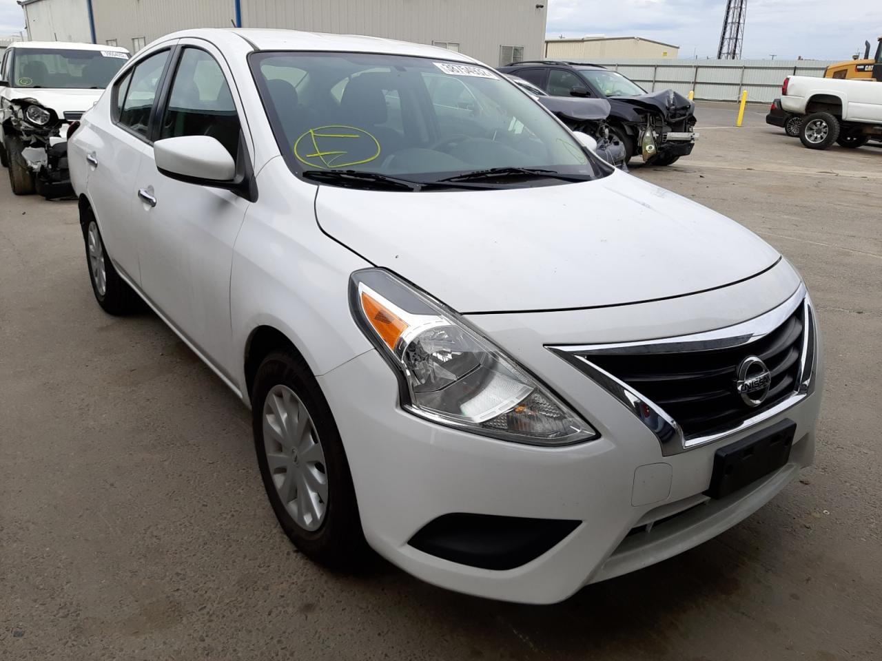 NISSAN VERSA S 2017 with VIN 3N1CN7AP6HL844046 - Photo from auction
