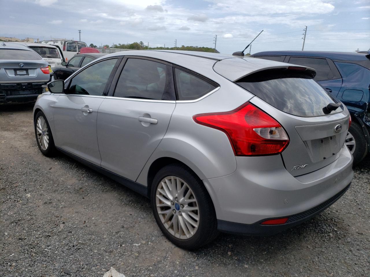 Photo 3 from auction – 2012 FORD FOCUS SEL with VIN 1FAHP3M22CL213990