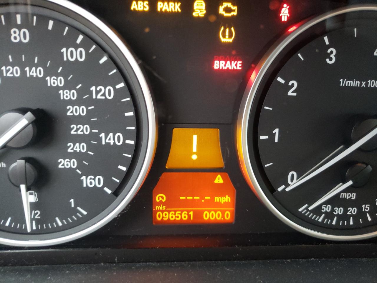 Photo 8 from auction – 2013 BMW X5 XDRIVE3 with VIN 5UXZV4C50D0E03460
