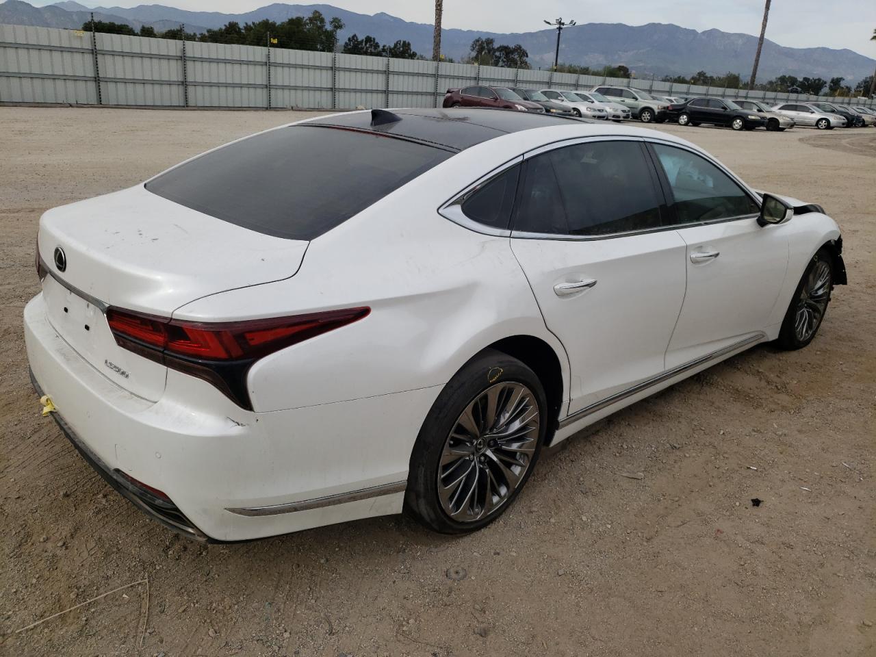 Photo 4 from auction – 2021 LEXUS LS 500 BAS with VIN JTHD51FF4M5013944