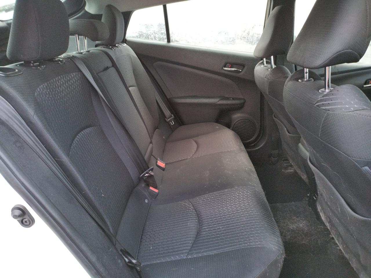 Photo 6 from auction – 2017 TOYOTA PRIUS with VIN JTDKBRFU5H3041168