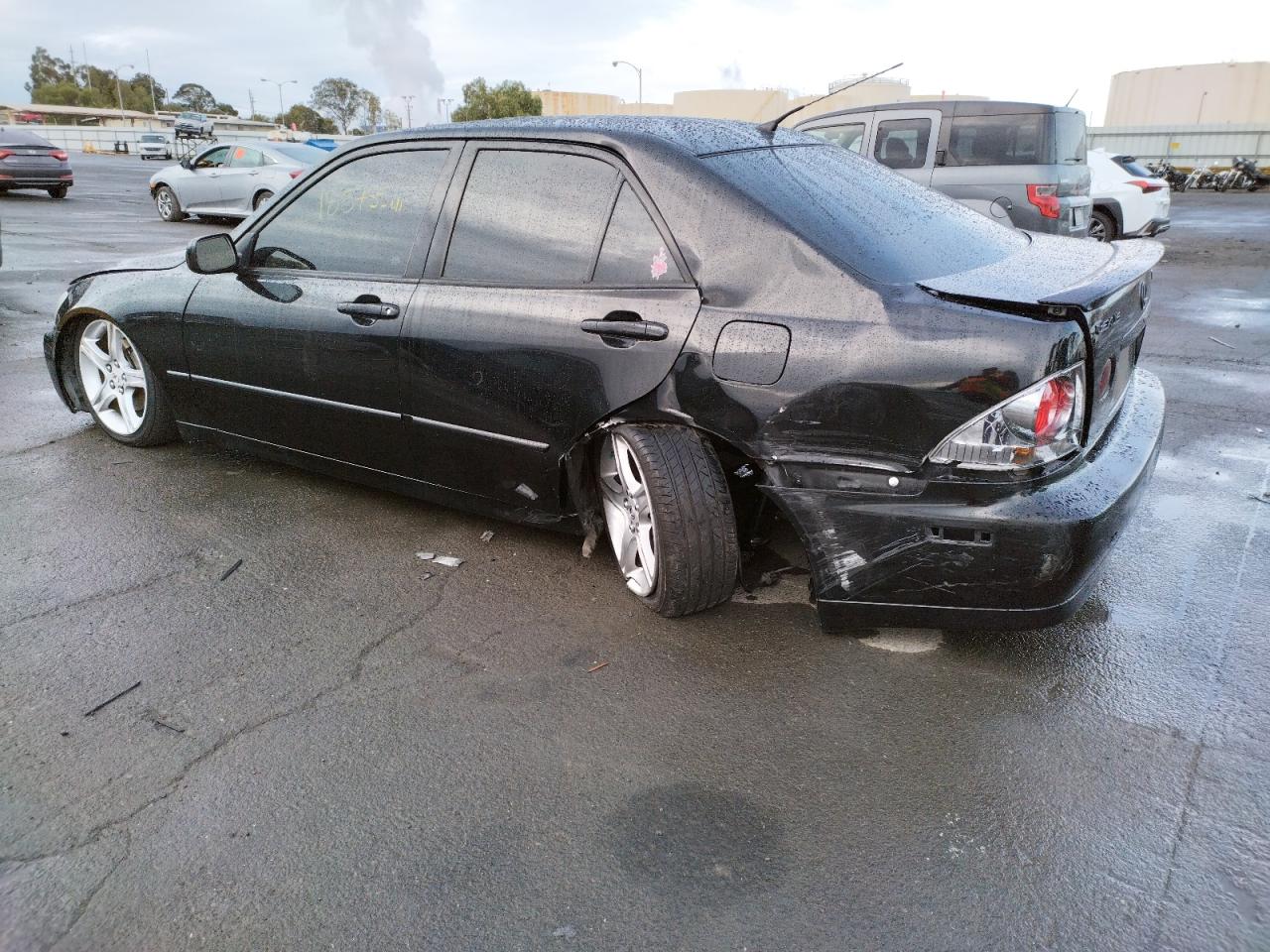 Photo 9 from auction – 2005 LEXUS IS 300 with VIN JTHBD192350097451