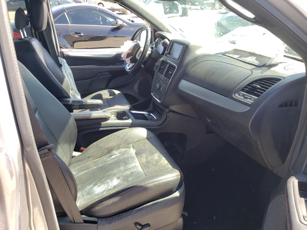 Foto 5 de la subasta – 2019 DODGE GRAND CARA con VIN 2C4RDGEG2KR691986
