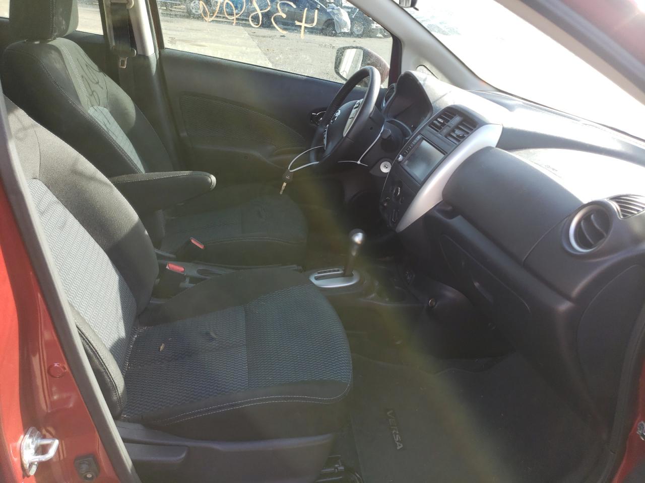 Photo 5 from auction – 2019 NISSAN VERSA NOTE with VIN 3N1CE2CP4KL359282