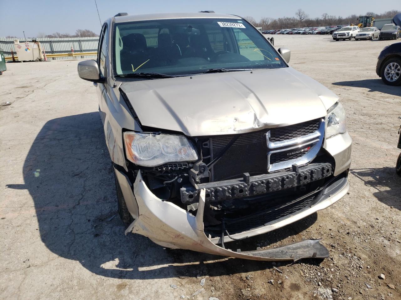 Photo 9 from auction – 2014 DODGE GRAND CARA with VIN 2C4RDGCG5ER162569