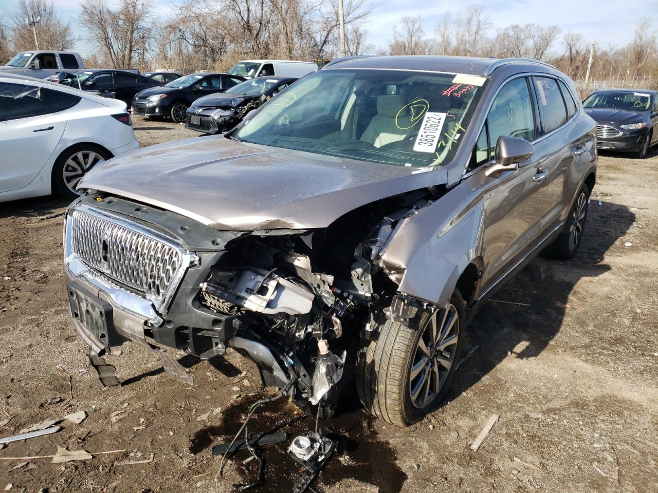 Photo 2 from auction – 2019 LINCOLN MKC RESERV with VIN 5LMCJ3D92KUL03418