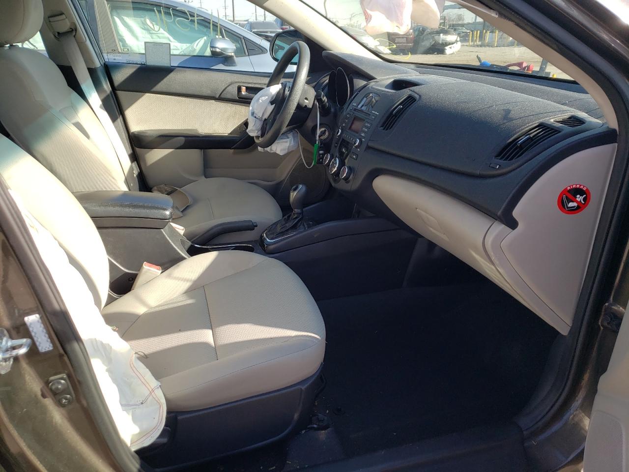 Photo 5 from auction – 2012 KIA FORTE EX with VIN KNAFU4A29C5503892