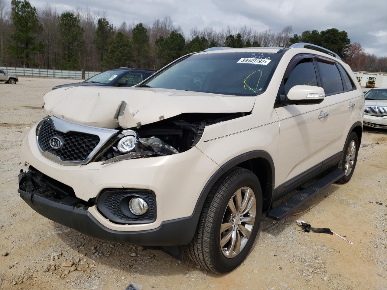 Photo 2 from auction – 2011 KIA SORENTO EX with VIN 5XYKU4A29BG116699