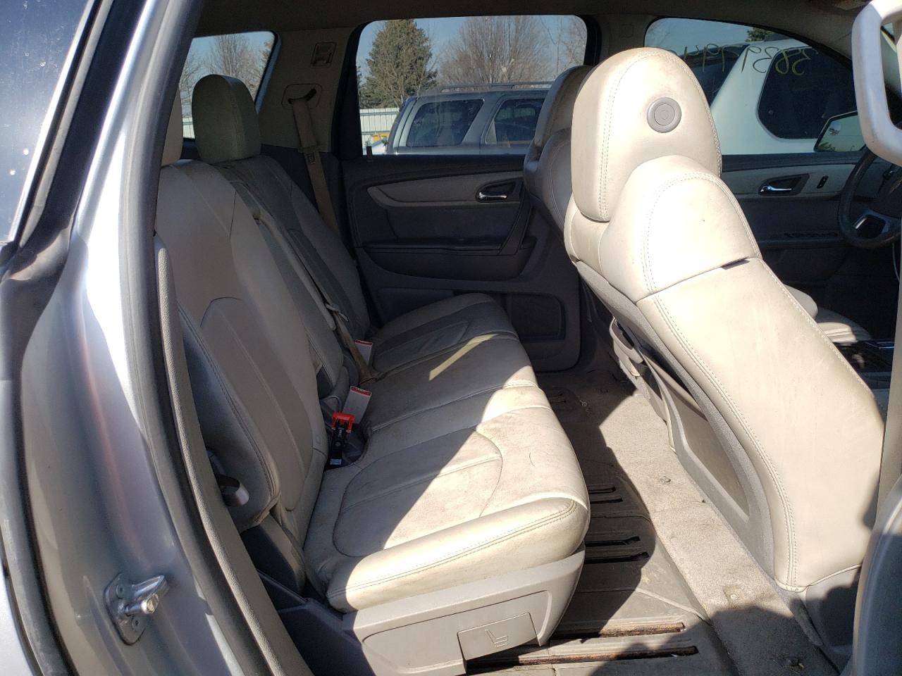 Photo 6 from auction – 2014 CHEVROLET TRAVERSE L with VIN 1GNKRHKD2EJ138337