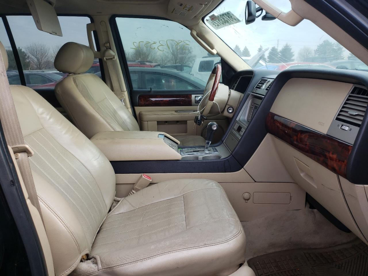 Photo 5 from auction – 2006 LINCOLN NAVIGATOR with VIN 5LMFU28536LJ12740