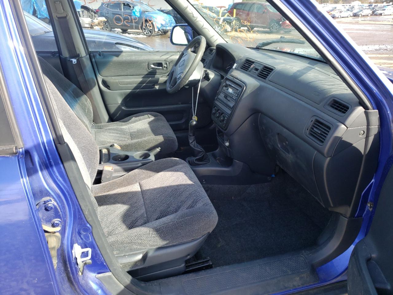 Photo 5 from auction – 2001 HONDA CR-V EX with VIN JHLRD17661C051999