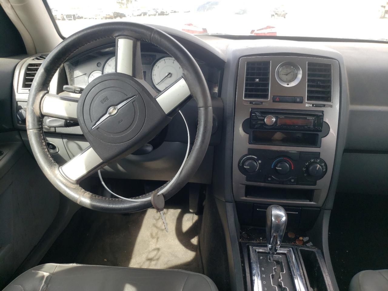 Photo 9 from auction – 2005 CHRYSLER 300 TOURIN with VIN 2C3JA53G55H685319