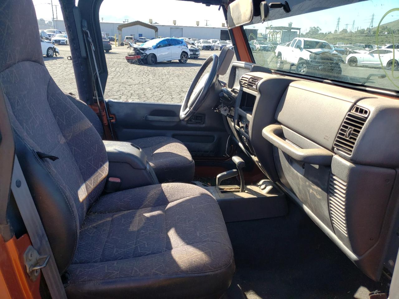 Photo 5 from auction – 2001 JEEP WRANGLER / with VIN 1J4FA49S91P369560