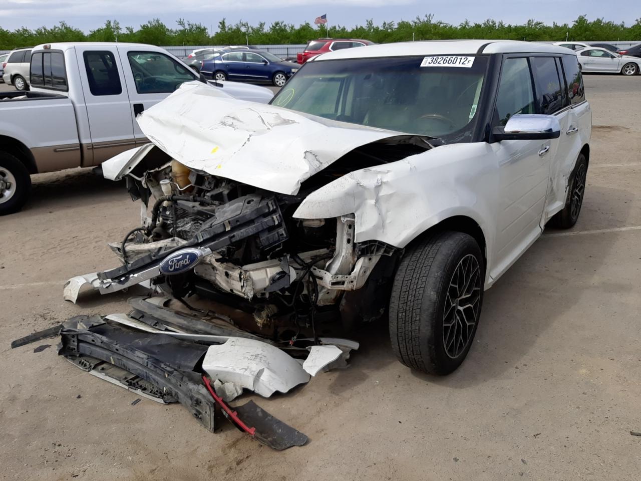 Photo 2 from auction – 2009 FORD FLEX LIMIT with VIN 2FMDK53C29BA10471