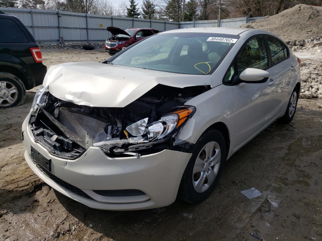 Photo 2 from auction – 2015 KIA FORTE LX with VIN KNAFK4A66F5278988