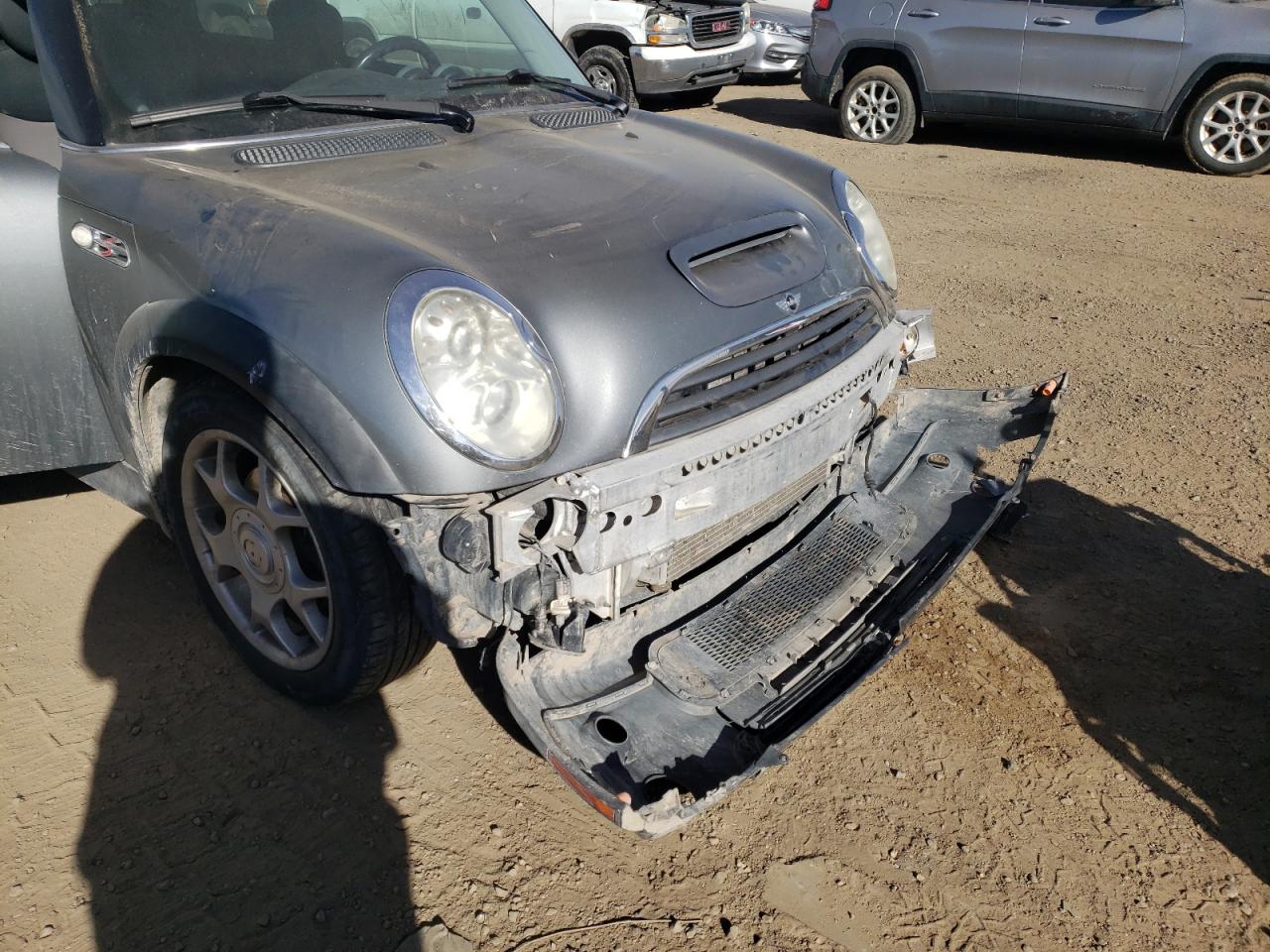 Photo 9 from auction – 2006 MINI COOPER S with VIN WMWRE33576TL16260