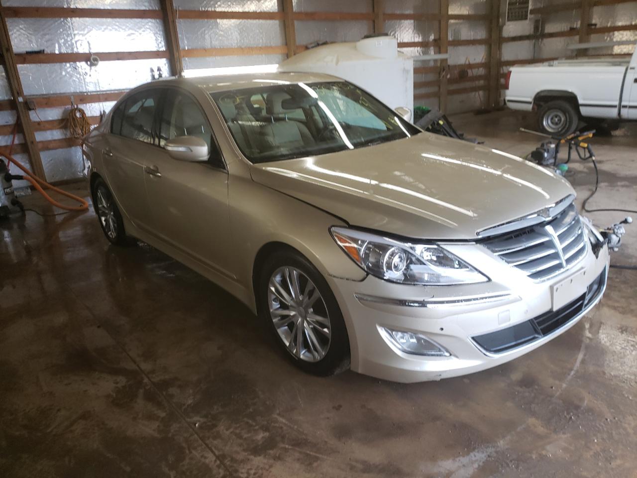 Photo 1 from auction – 2012 HYUNDAI GENESIS 3. with VIN KMHGC4DD0CU167137