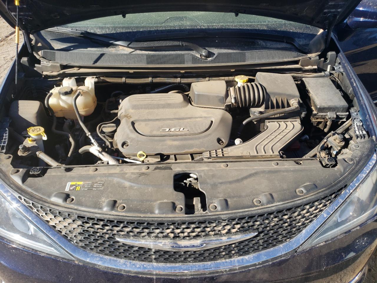 Photo 7 from auction – 2017 CHRYSLER PACIFICA T with VIN 2C4RC1BG0HR771137