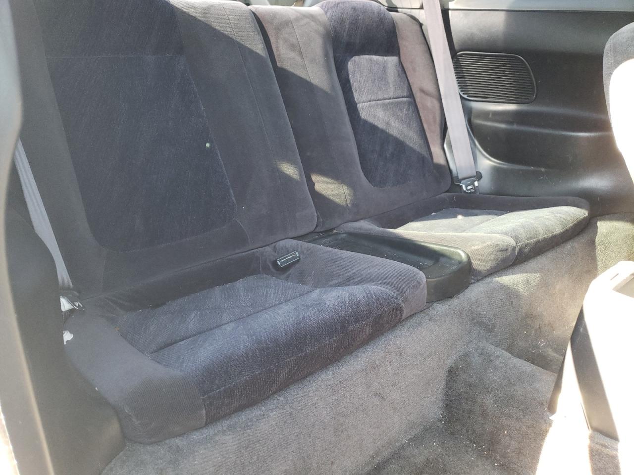 Photo 6 from auction – 1997 ACURA INTEGRA with VIN JH4DC4454VS008053