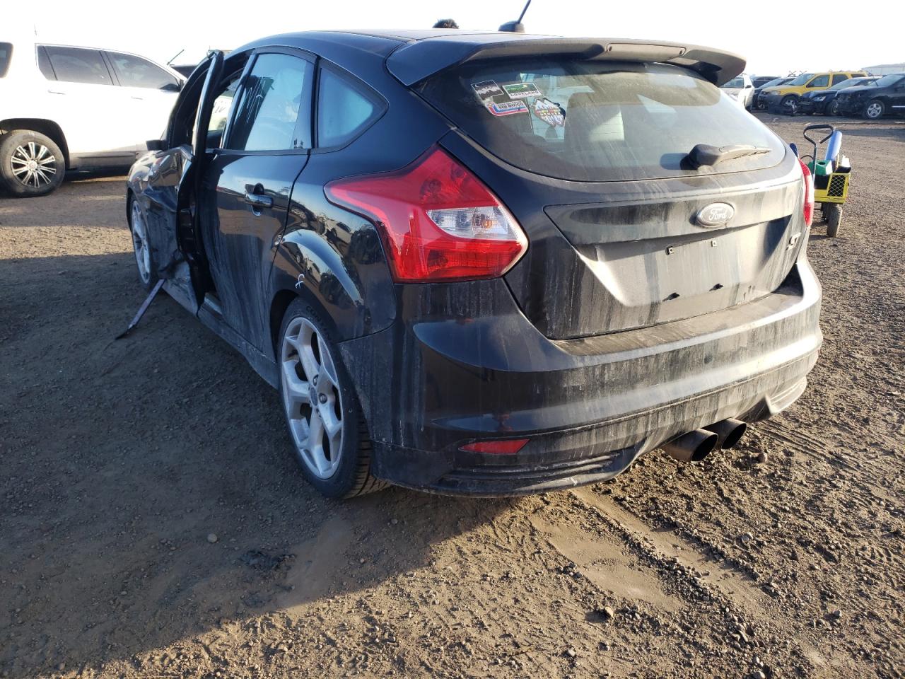 Photo 3 from auction – 2013 FORD FOCUS ST with VIN 1FADP3L94DL126994