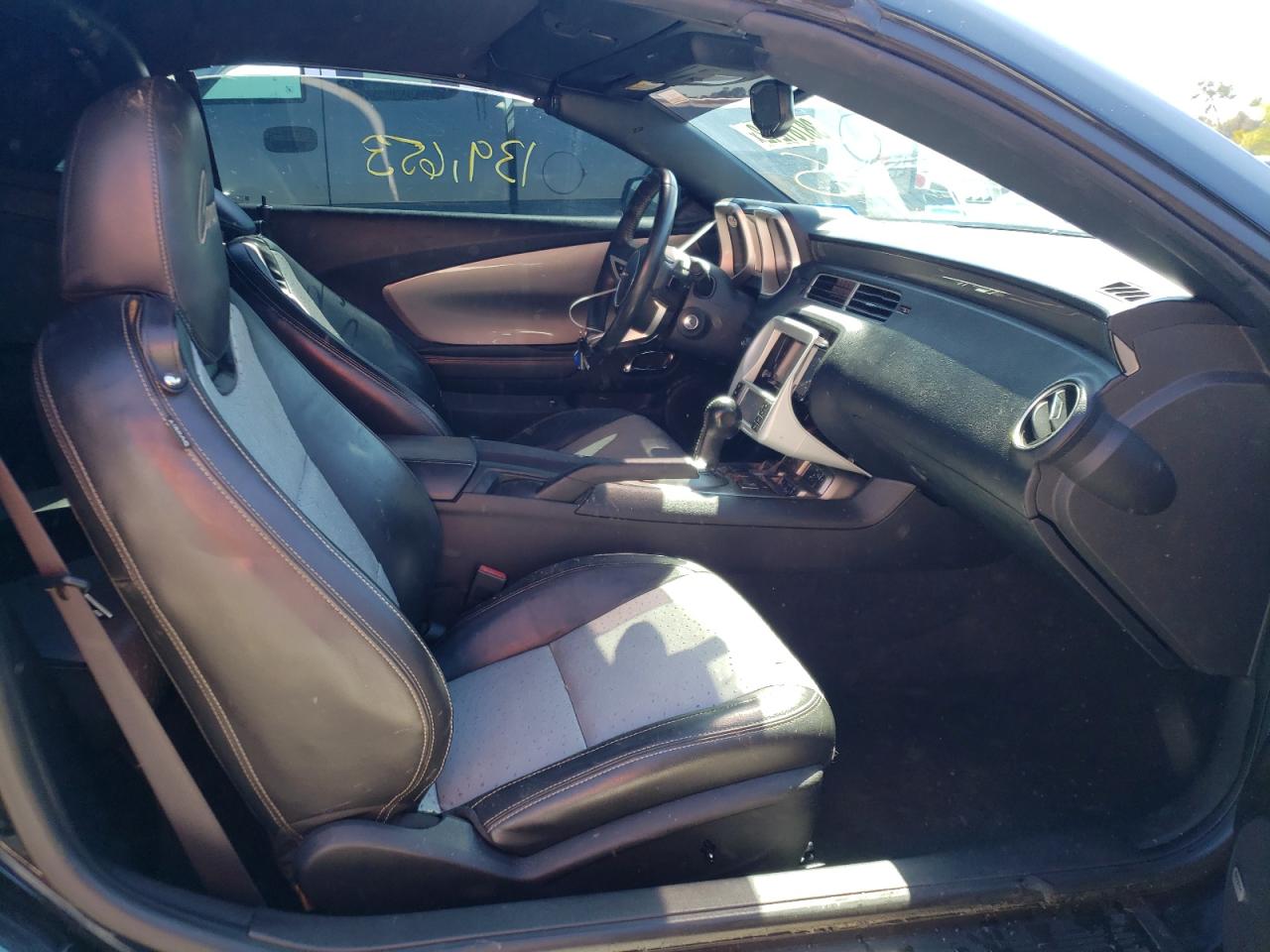 Photo 5 from auction – 2011 CHEVROLET CAMARO LT with VIN 2G1FC3DD1B9157862