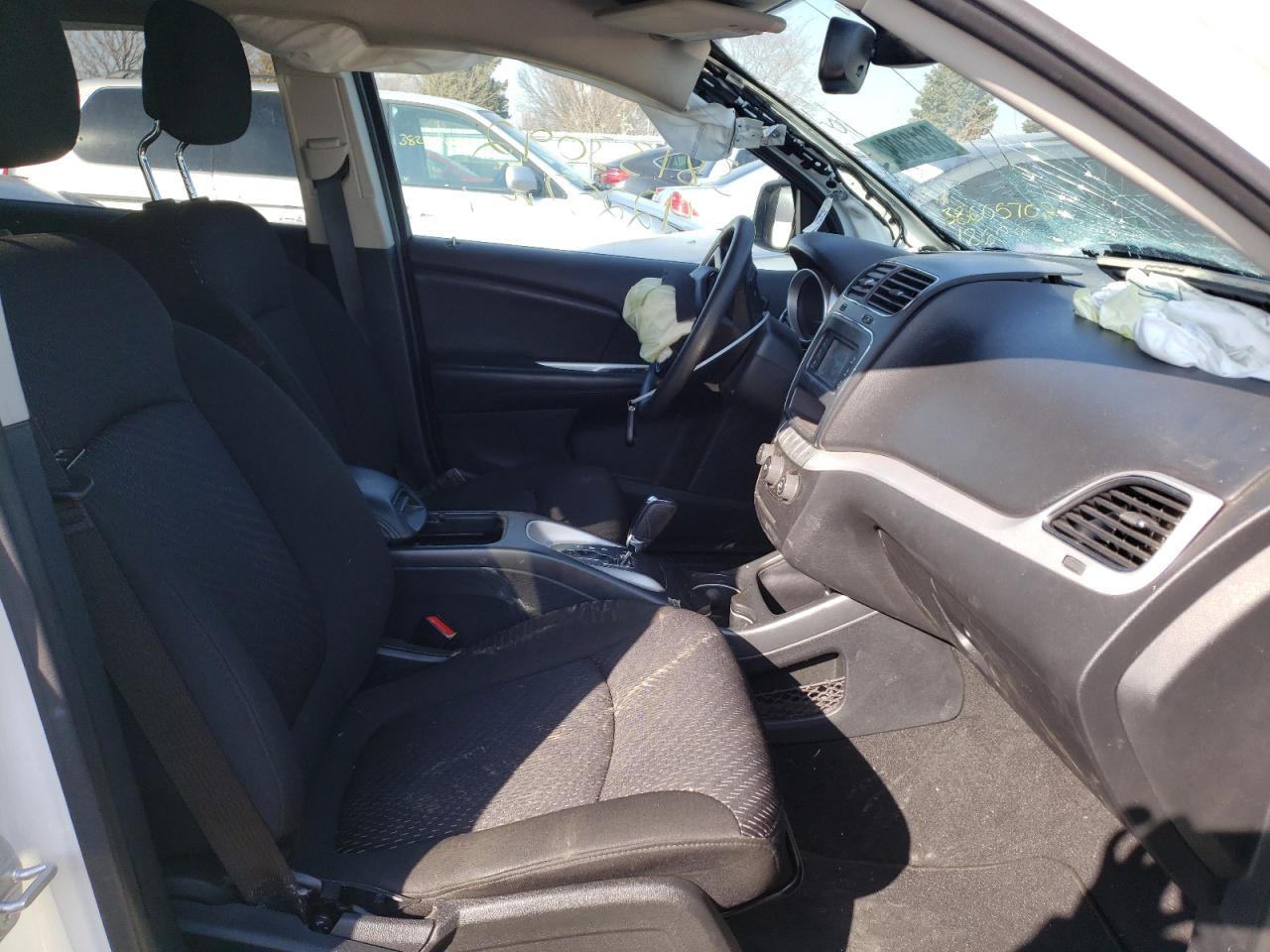Photo 5 from auction – 2019 DODGE JOURNEY SE with VIN 3C4PDCAB5KT868814