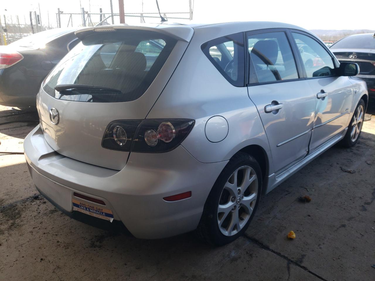 Photo 4 from auction – 2008 MAZDA 3 HATCHBAC with VIN JM1BK343681815124