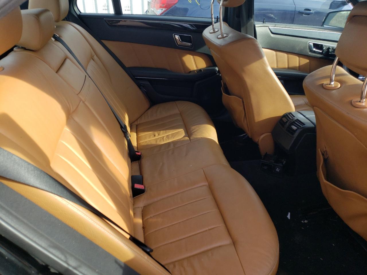 Photo 6 from auction – 2011 MERCEDES-BENZ E 350 4MAT with VIN WDDHF8HB9BA290070