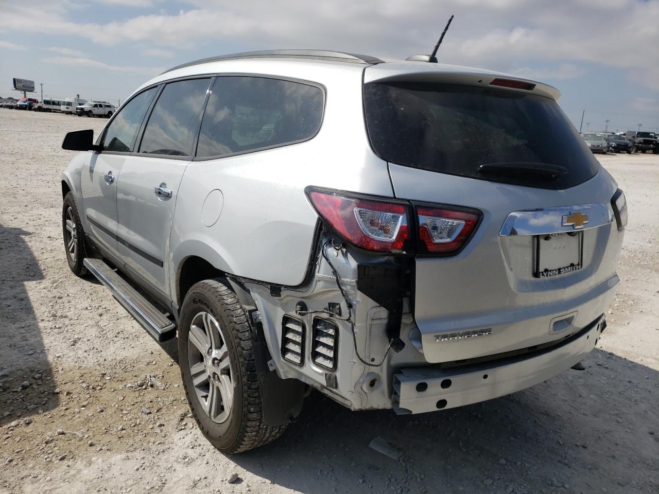Photo 3 from auction – 2017 CHEVROLET TRAVERSE L with VIN 1GNKRFED7HJ321415