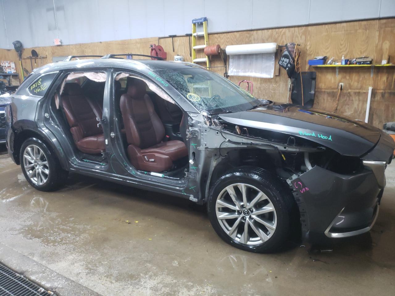 Photo 9 from auction – 2016 MAZDA CX-9 SIGNA with VIN JM3TCBEY6G0108025
