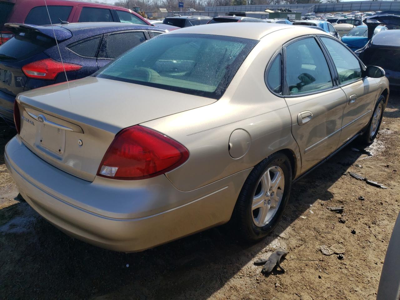 Photo 4 from auction – 2001 FORD TAURUS SEL with VIN 1FAFP56SX1A282760