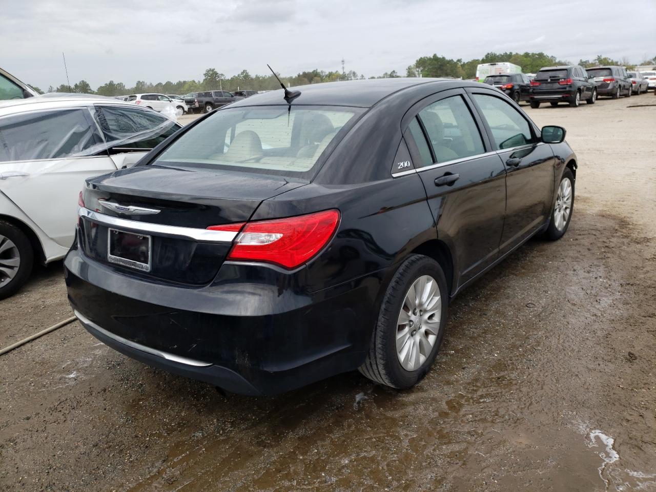 Photo 4 from auction – 2014 CHRYSLER 200 LX with VIN 1C3CCBAB4EN142267