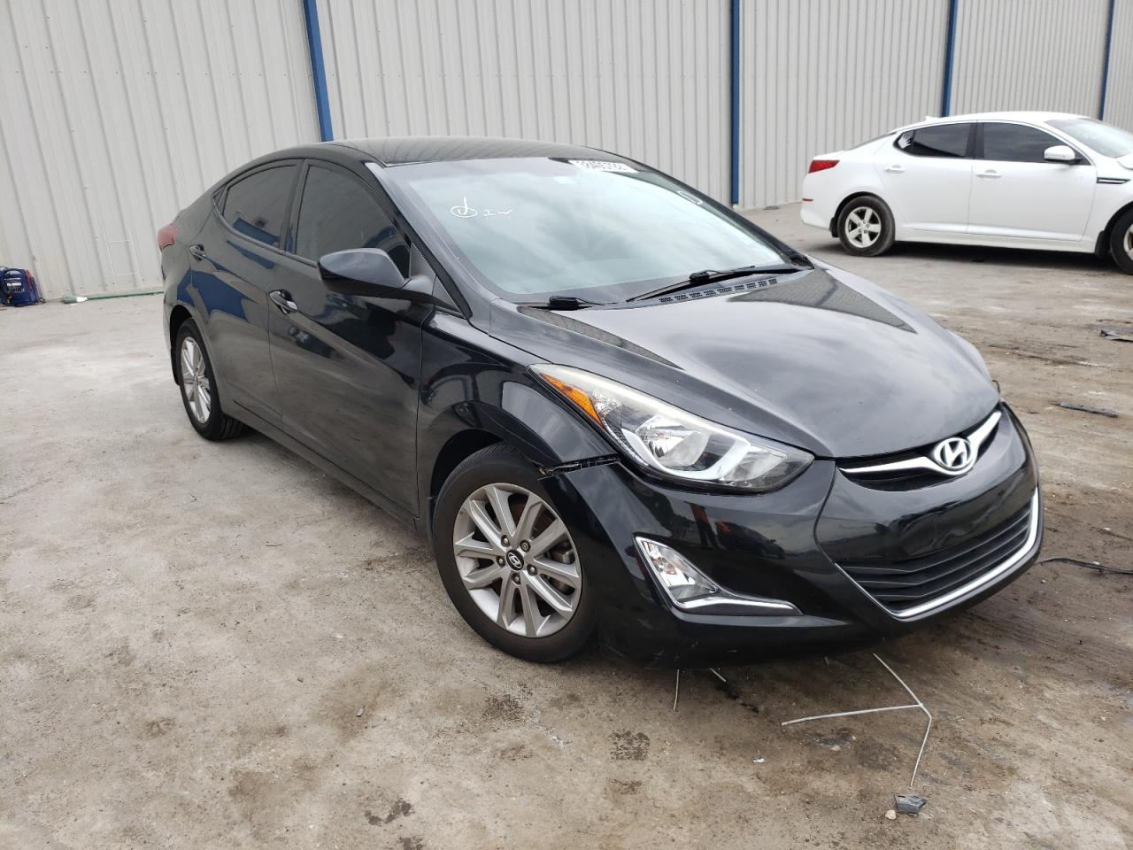 HYUNDAI ELANTRA SE 2016 with VIN 5NPDH4AE7GH763822 - Photo from auction