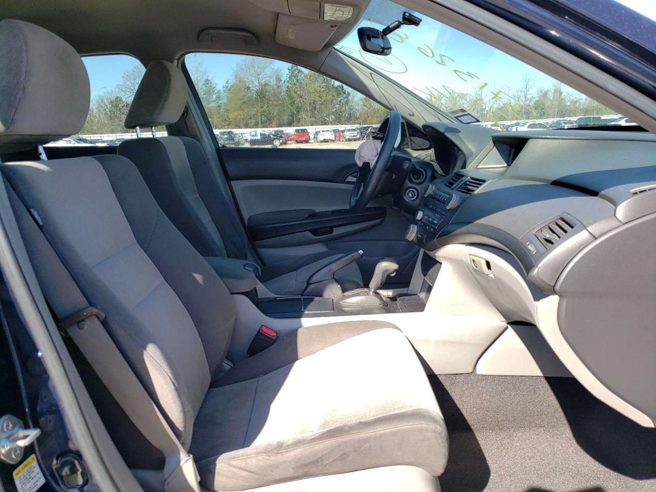 Photo 5 from auction – 2008 HONDA ACCORD LXP with VIN JHMCP26448C078403