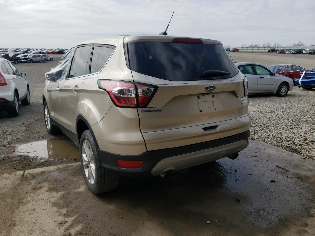 Photo 3 from auction – 2017 FORD ESCAPE SE with VIN 1FMCU0GD4HUC09025