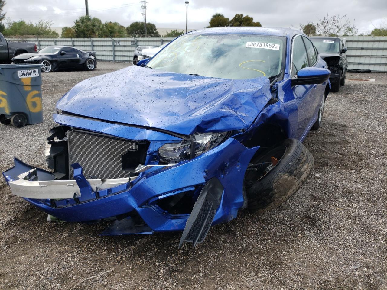 Photo 2 from auction – 2018 HONDA CIVIC LX with VIN 19XFC2F52JE039164