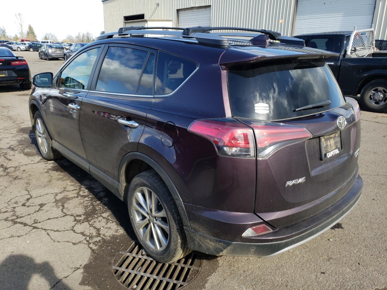 Photo 3 from auction – 2018 TOYOTA RAV4 LIMIT with VIN 2T3DFREV7JW826656