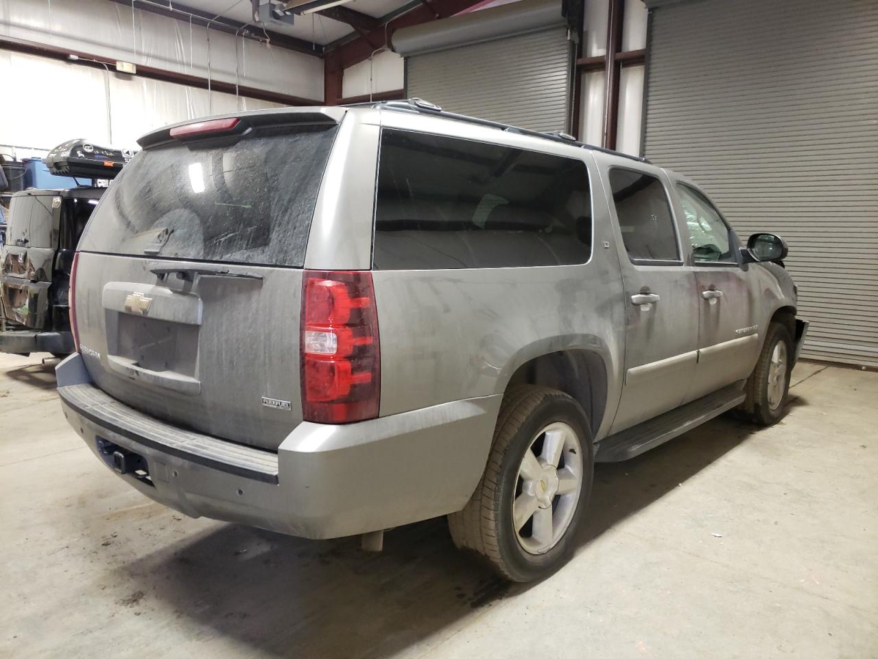 Photo 4 from auction – 2008 CHEVROLET SUBURBAN K with VIN 3GNFK16358G179520