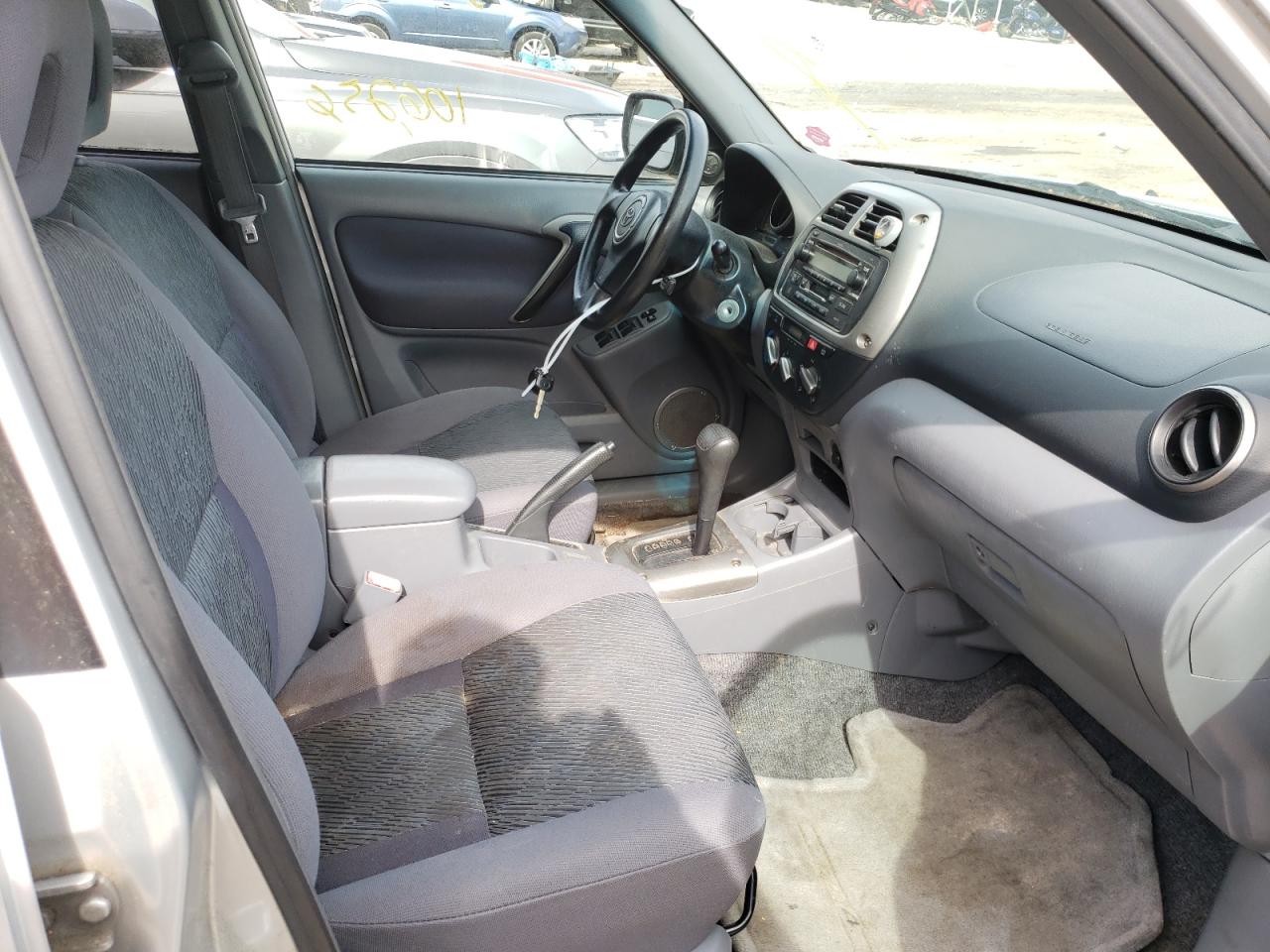 Photo 5 from auction – 2003 TOYOTA RAV4 with VIN JTEHH20VX30236724