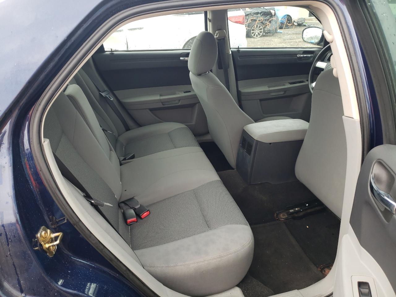 Photo 6 from auction – 2006 CHRYSLER 300 TOURIN with VIN 2C3KA53G86H428449