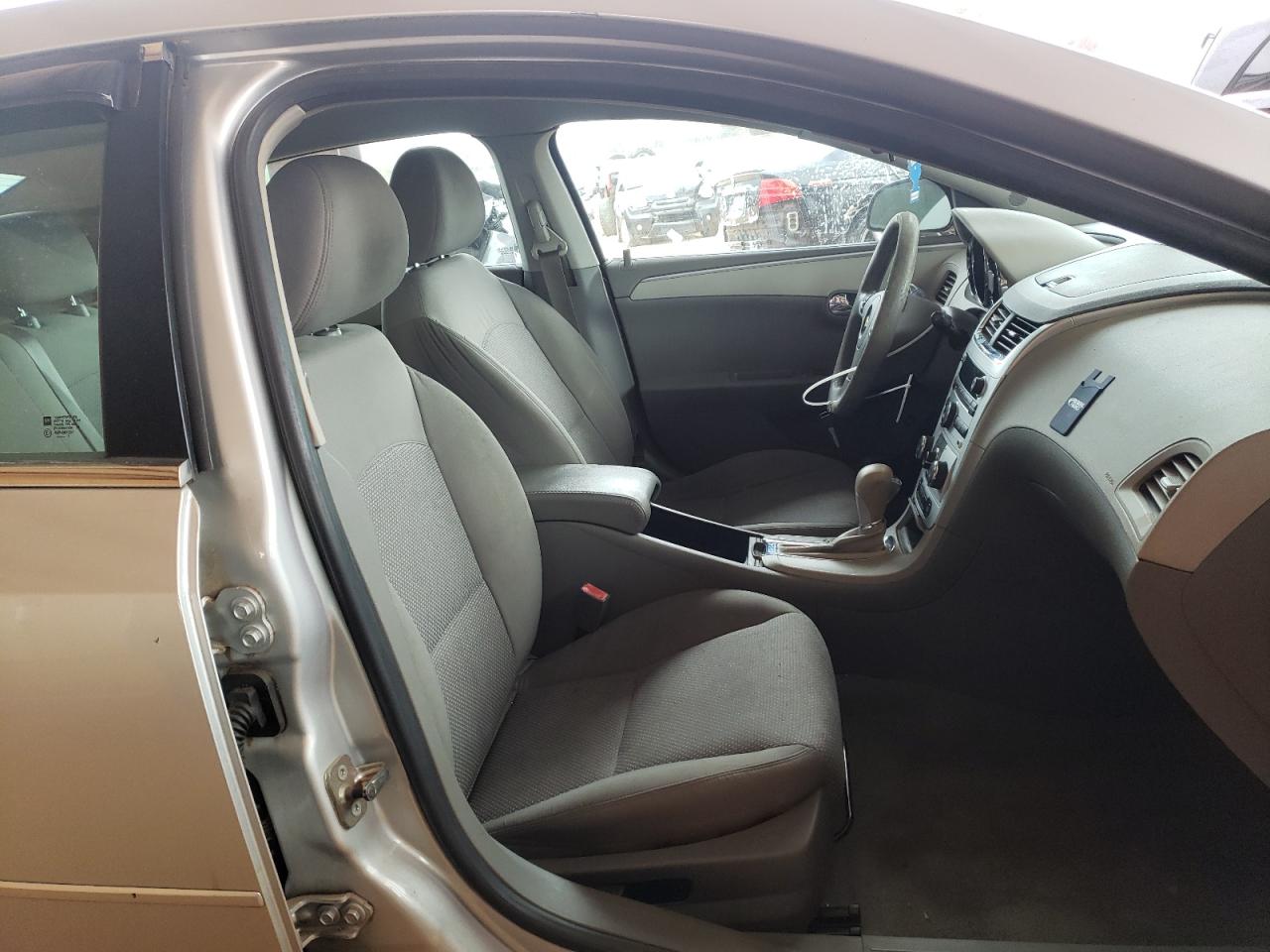 Photo 5 from auction – 2011 CHEVROLET MALIBU 1LT with VIN 1G1ZC5EU6BF305082