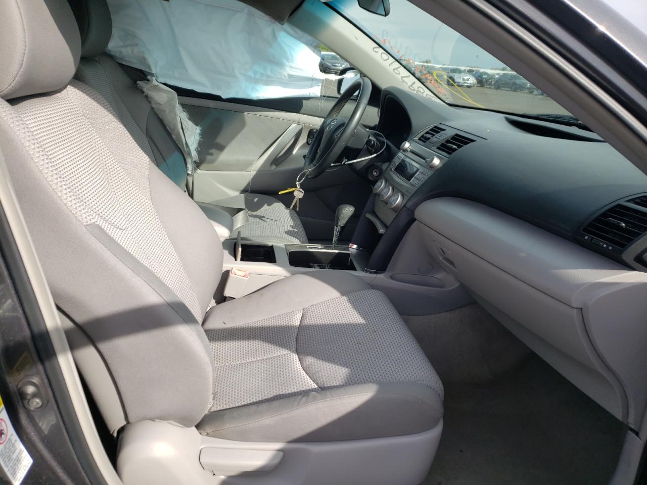 Photo 5 from auction – 2010 TOYOTA CAMRY BASE with VIN 4T1BF3EK5AU016820