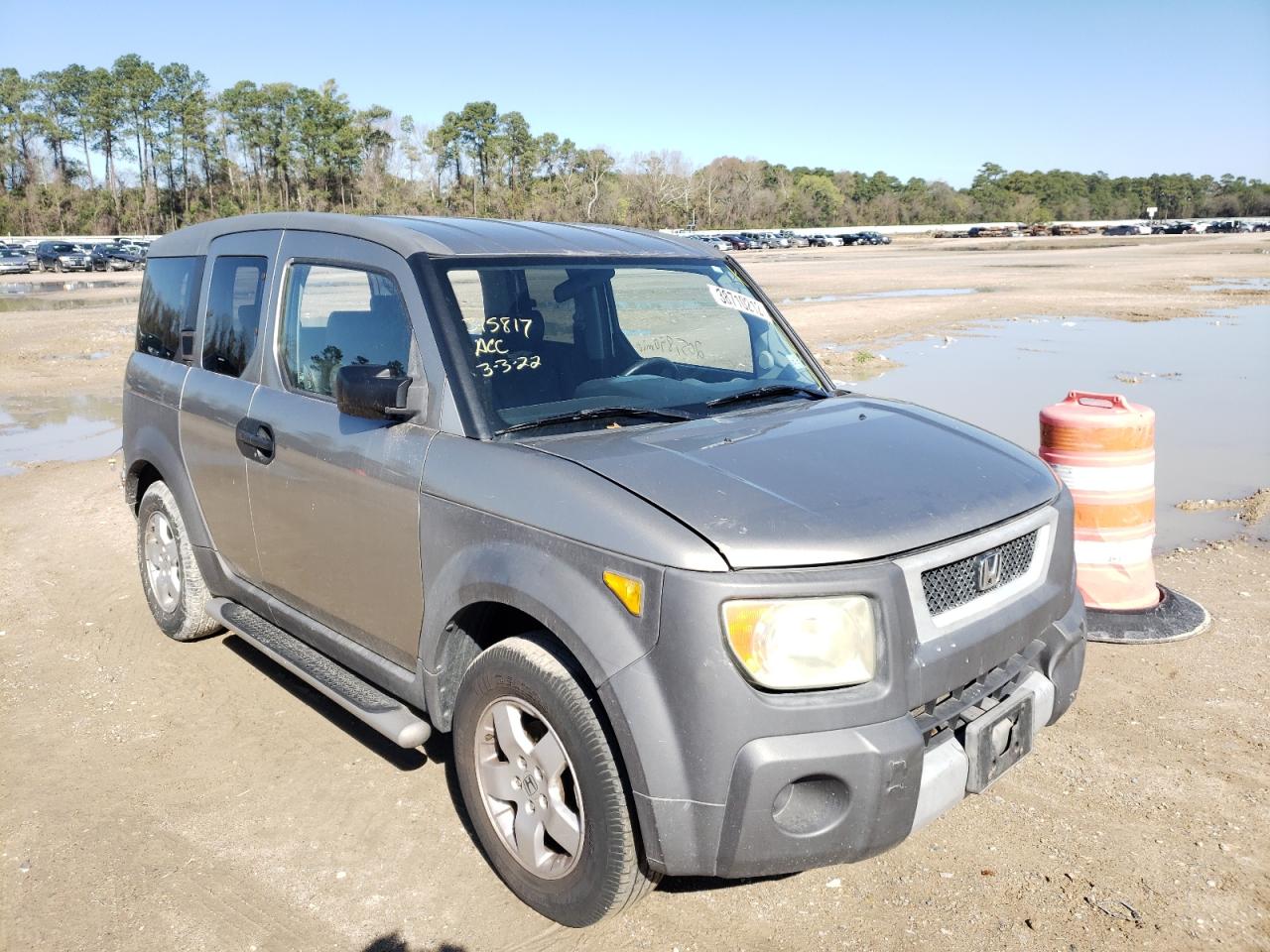 HONDA ELEMENT EX 2004 with VIN 5J6YH28614L034219 - Photo from auction
