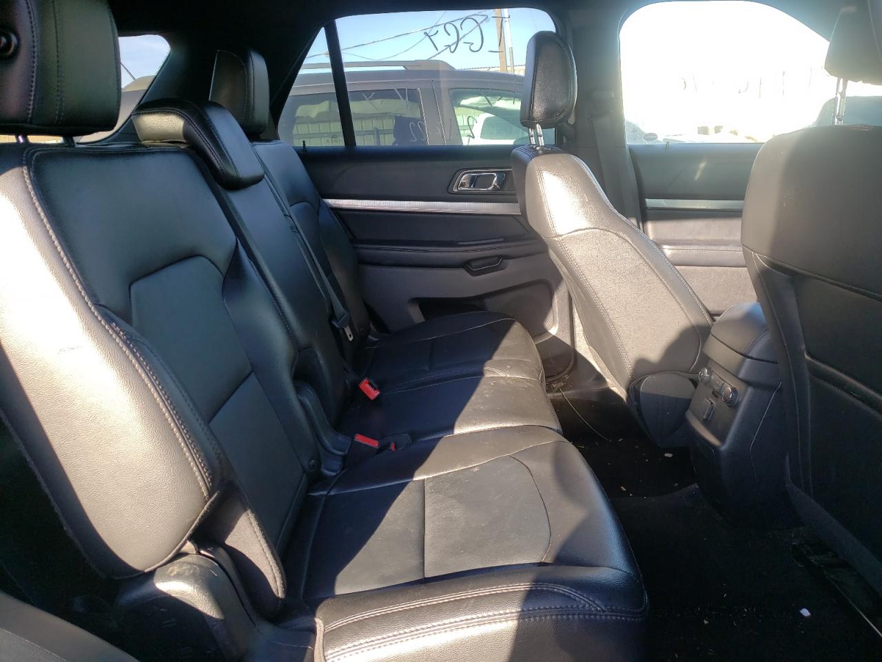 Photo 6 from auction – 2018 FORD EXPLORER X with VIN 1FM5K8D88JGB94523