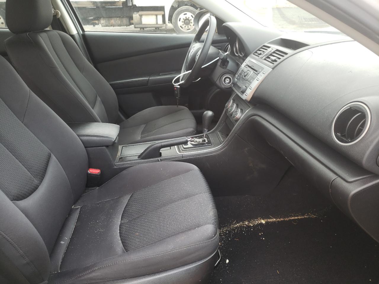 Photo 5 from auction – 2012 MAZDA 6 I with VIN 1YVHZ8BH8C5M09326