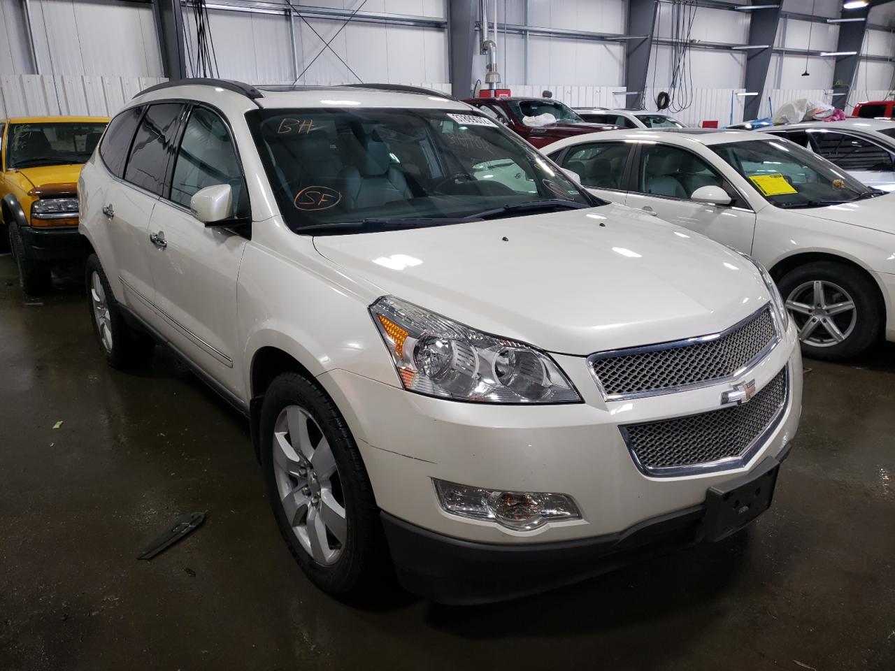 CHEVROLET TRAVERSE L 2011 z numerem VIN 1GNKVLED2BJ377411 - Zdjęcie z aukcji