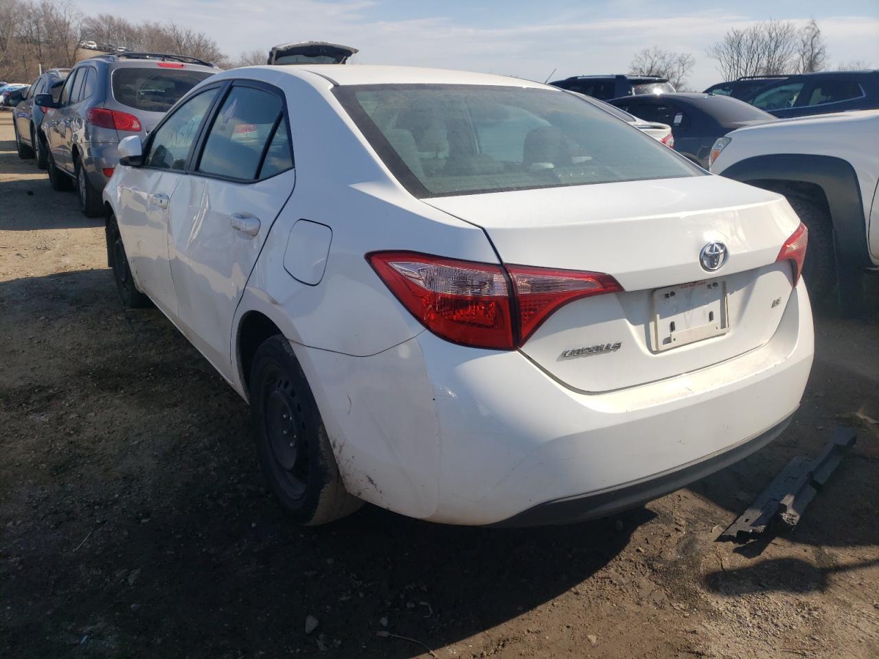 Photo 3 from auction – 2017 TOYOTA COROLLA L with VIN 5YFBURHE5HP640692