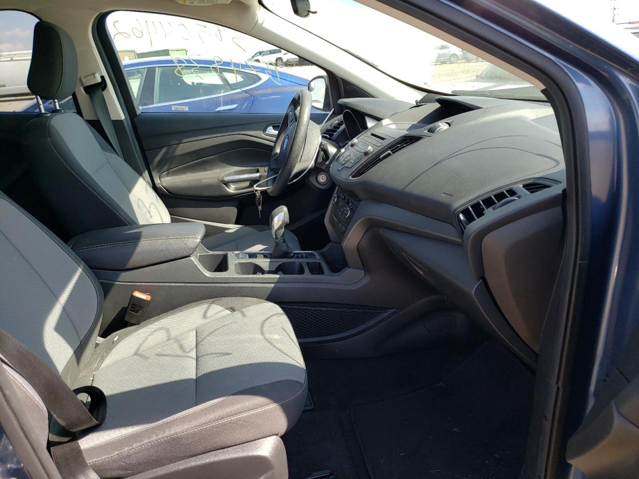 Photo 5 from auction – 2018 FORD ESCAPE SE with VIN 1FMCU9GD8JUB74838