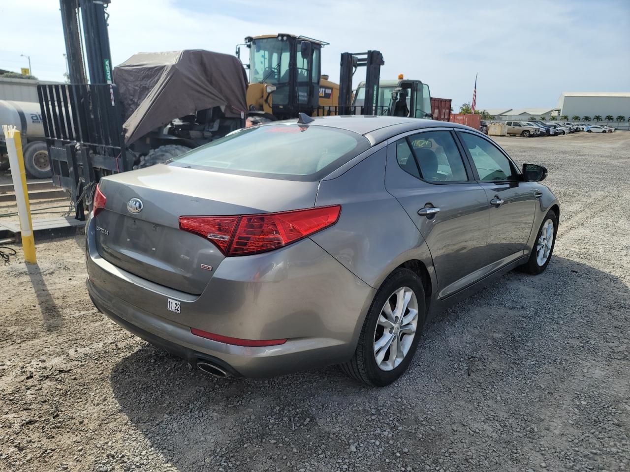 Photo 4 from auction – 2013 KIA OPTIMA LX with VIN 5XXGM4A73DG162683