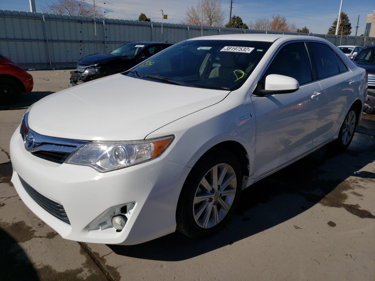 Photo 2 from auction – 2012 TOYOTA CAMRY HYBR with VIN 4T1BD1FK7CU006222